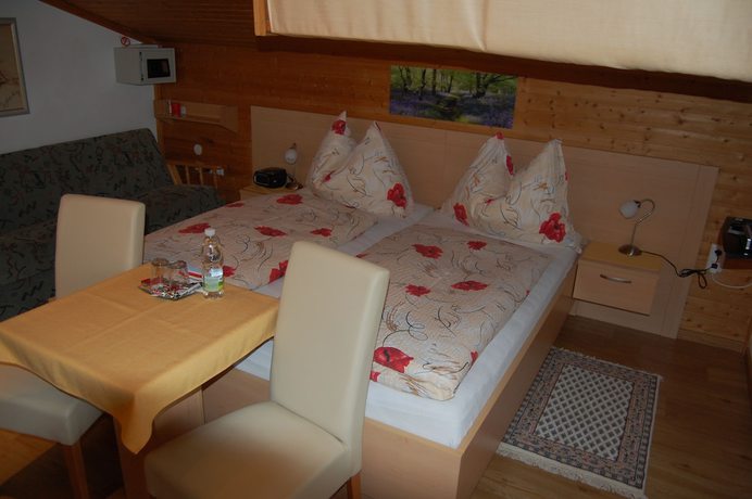 Imagen de la habitación del Hotel G&auml;stehaus Zum Tauern. Foto 7