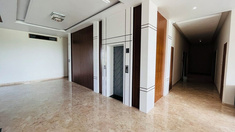 Imagen de los interiores del Hotel Gaurisonandresort. Foto 26