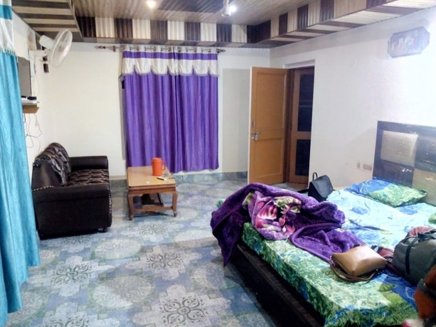 Imagen de la habitación del Hotel Gautam Khajjiar. Foto 6