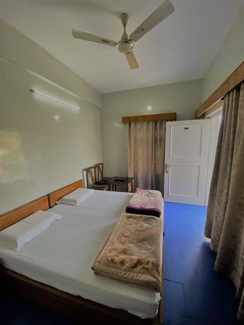 Imagen de la habitación del Hotel Gautam Residency Chamba. Foto 3