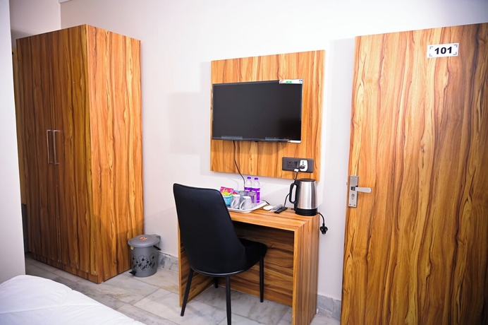 Imagen de la habitación del Hotel Gautam Residency. Foto 7