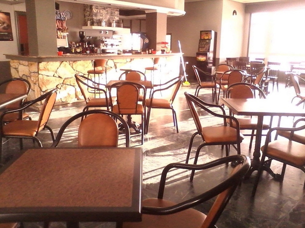 Imagen del bar/restaurante del Hotel Gavia. Foto 3