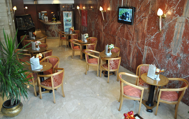 Imagen del bar/restaurante del Hotel Gawharet Al Ahram. Foto 5