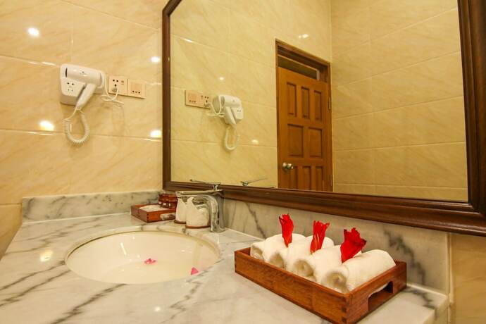 Imagen general del Hotel Gawyangyi and Resort. Foto 3