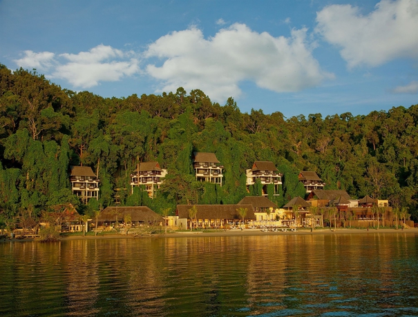 Imagen de los exteriores del Hotel Gaya Island Resort. Foto 13