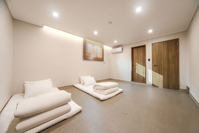 Imagen de la habitación del Hotel Gaya Mini. Foto 4