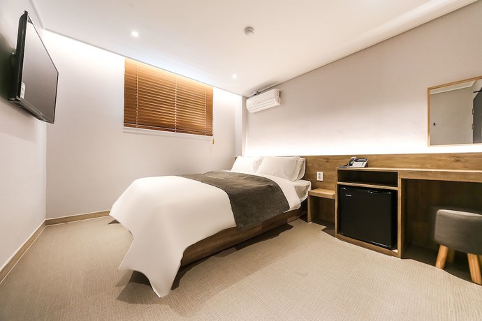 Imagen de la habitación del Hotel Gaya Mini. Foto 18