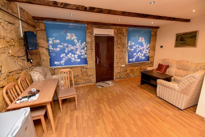 Imagen de la habitación del Hotel Gayane. Foto 6