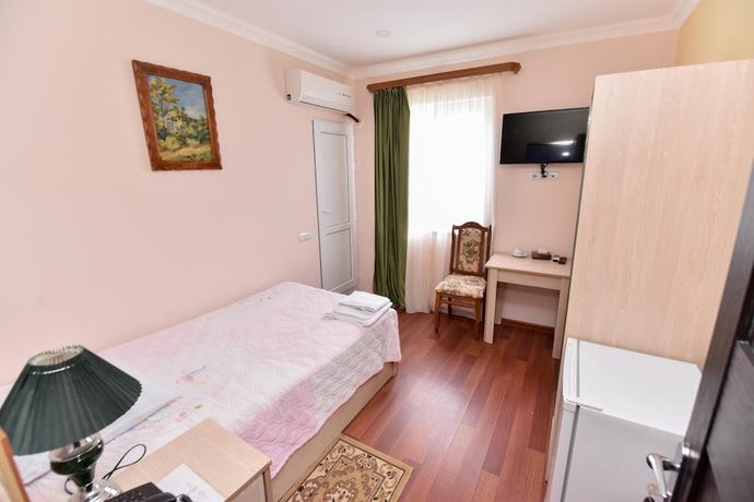 Imagen de la habitación del Hotel Gayane. Foto 7