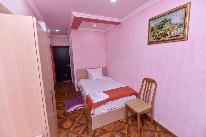 Imagen de la habitación del Hotel Gayane. Foto 14