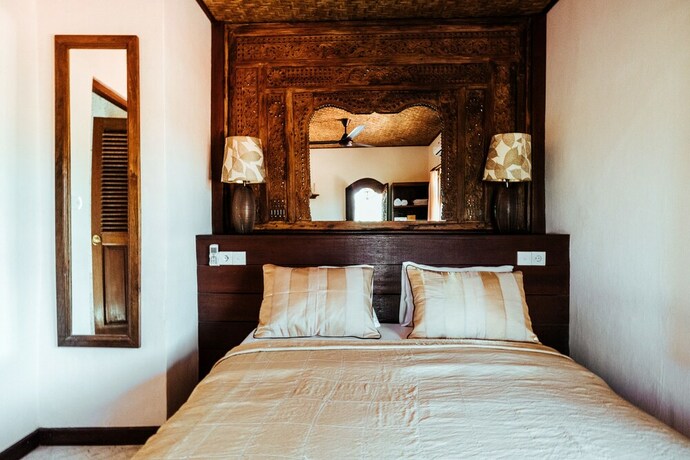 Imagen de la habitación del Hotel Gayatri. Foto 25