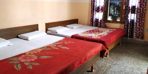 Imagen general del Hotel Gayatri Guest House Haridwar Near Railway Station - Ganga Ghat - Best in Haridwar. Foto 3