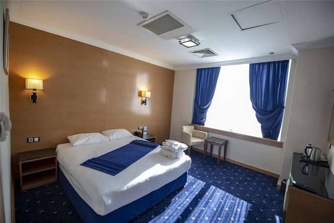 Imagen de la habitación del Hotel Gaziantep Plaza. Foto 5