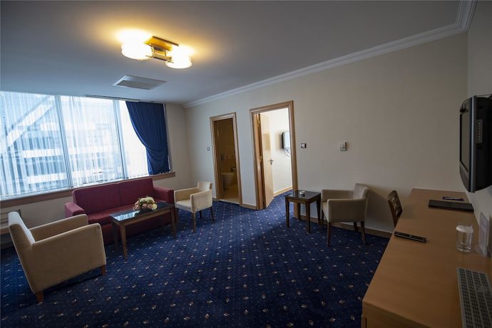 Imagen de la habitación del Hotel Gaziantep Plaza. Foto 12
