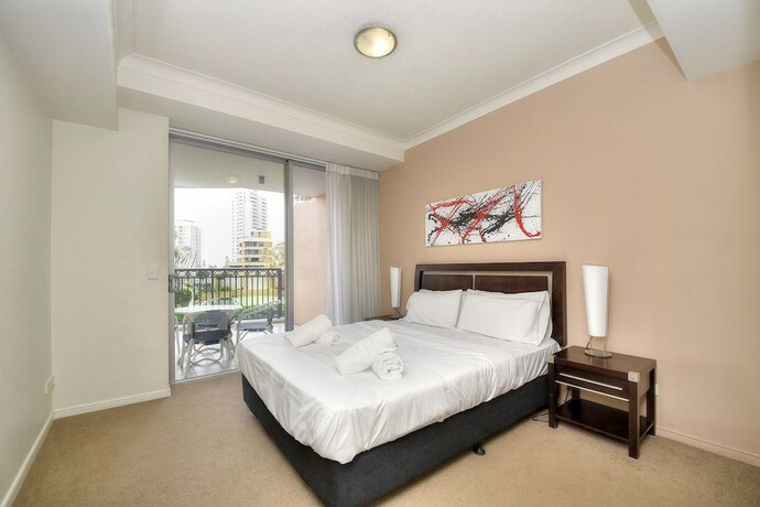Imagen de la habitación del Hotel Gca Chevron Renaissance. Foto 14