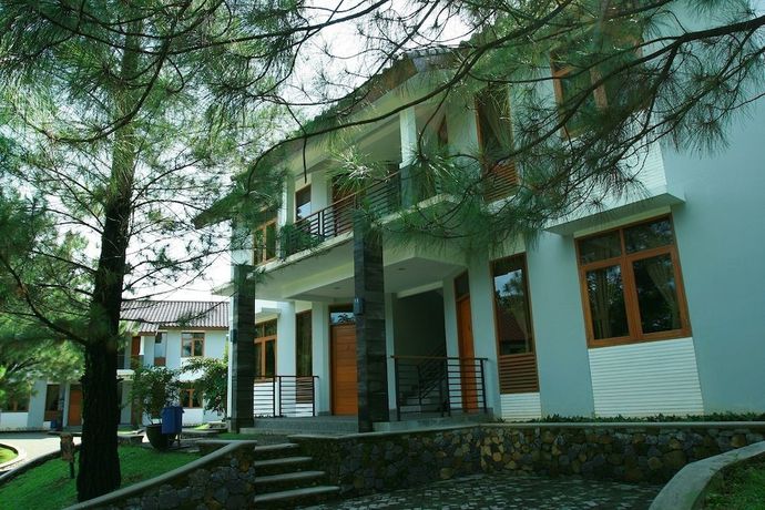 Imagen de los exteriores del Hotel Gdw and Cottage. Foto 6