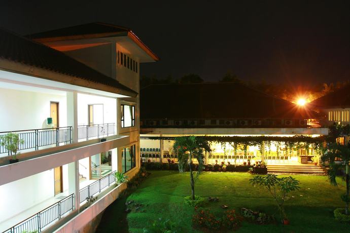 Imagen de los exteriores del Hotel Gdw and Cottage. Foto 7