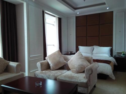 Imagen de la habitación del Hotel Ge Lin. Foto 8