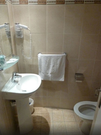 Imagen de la habitación del Hotel Gérando. Foto 7