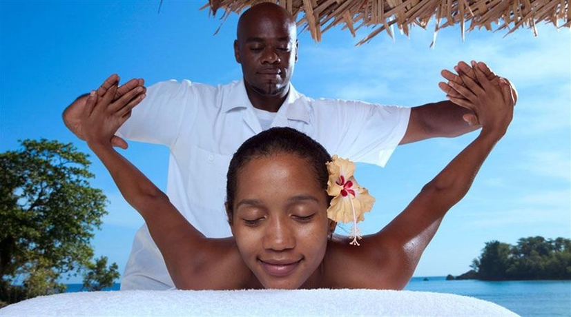 Imagen de los interiores del Hotel Geejam. Foto 8