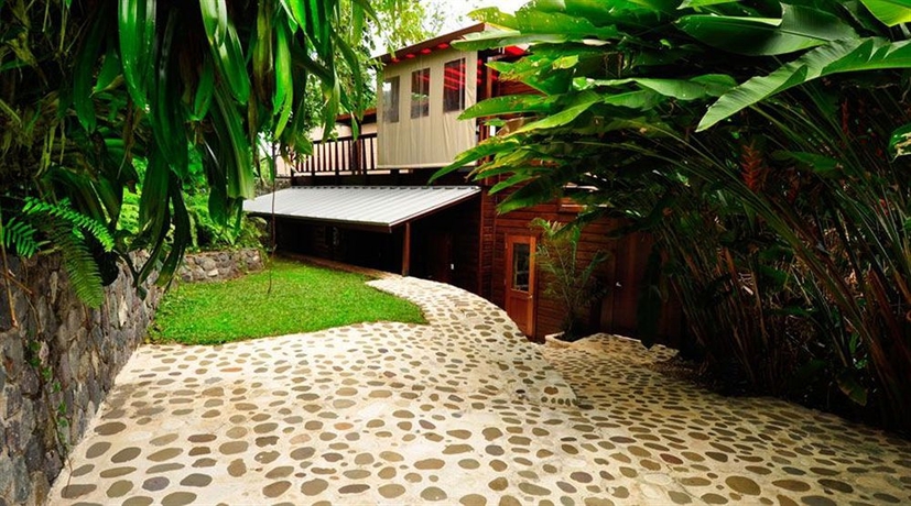 Imagen de los exteriores del Hotel Geejam. Foto 7