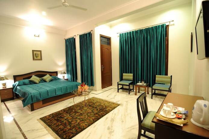 Imagen general del Hotel Geetanjali Luxury Suites. Foto 8