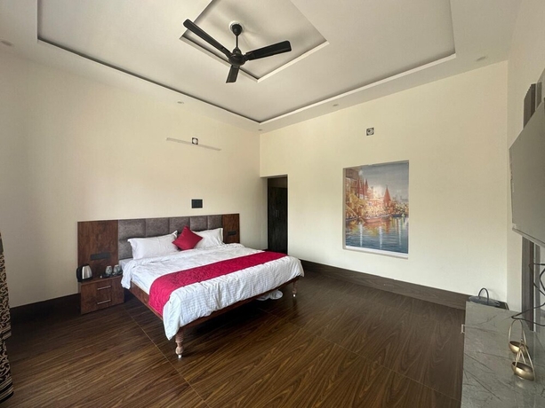 Imagen de la habitación del Hotel Geetatri Luxury Homestay. Foto 9