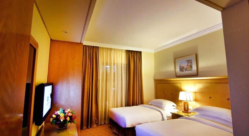 Imagen de la habitación del Hotel Gefinor Rotana. Foto 9