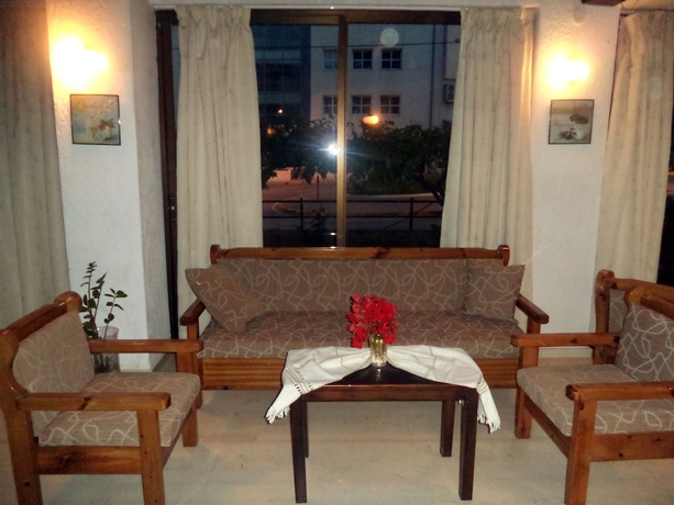 Imagen de los interiores del Hotel Gefyra. Foto 15