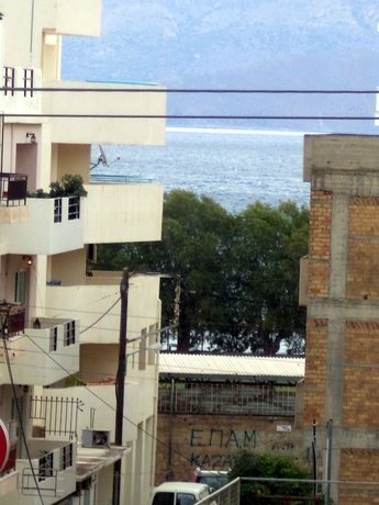 Imagen de los exteriores del Hotel Gefyra. Foto 13