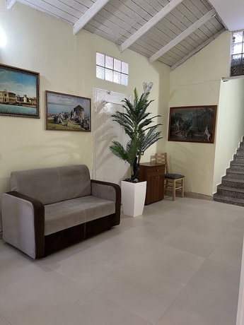 Imagen de los interiores del Hotel Gega. Foto 19