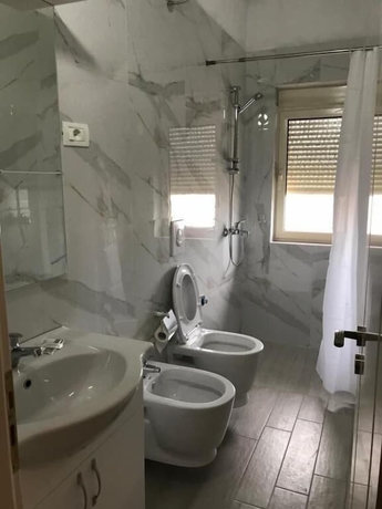 Imagen de la habitación del Hotel Gega. Foto 16