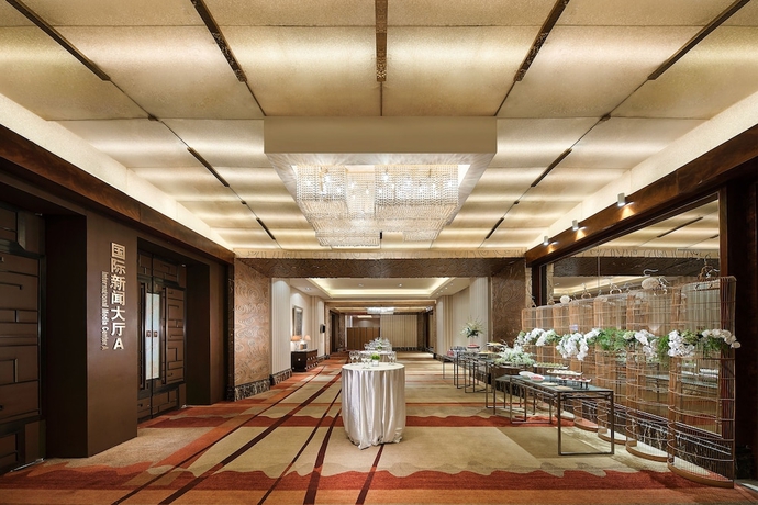 Imagen de los interiores del Hotel Gehua New Century. Foto 14
