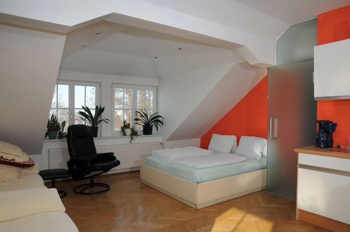 Imagen de la habitación del Hotel Geinberg Suites and Vianova Lodges. Foto 3