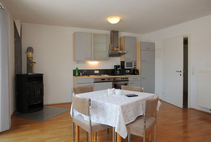 Imagen de la habitación del Hotel Geinberg Suites and Vianova Lodges. Foto 15