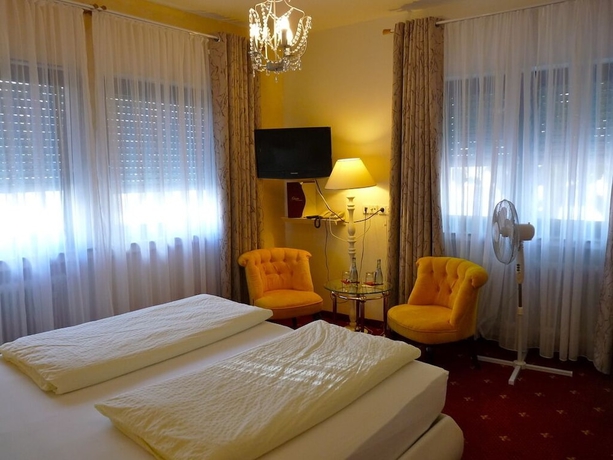 Imagen de la habitación del Hotel Geissler. Foto 6