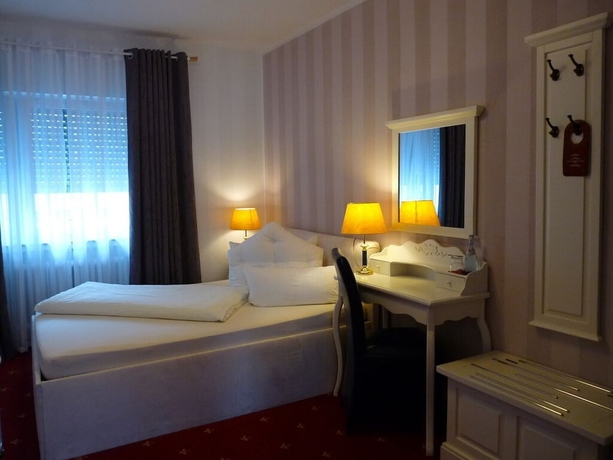 Imagen de la habitación del Hotel Geissler. Foto 11