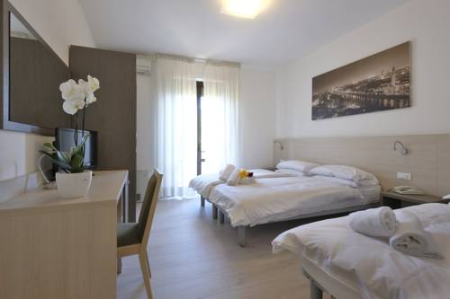 Imagen de la habitación del Hotel Gelmini. Foto 6