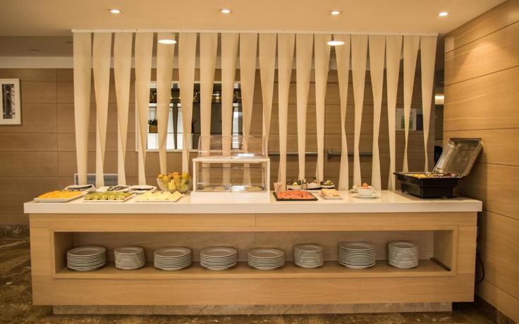 Imagen de los interiores del Hotel Gelmirez. Foto 8