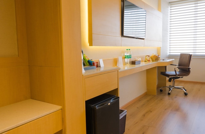 Imagen de la habitación del Hotel Gemini Continental Lucknow. Foto 3