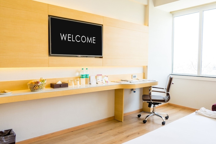 Imagen de la habitación del Hotel Gemini Continental Lucknow. Foto 6