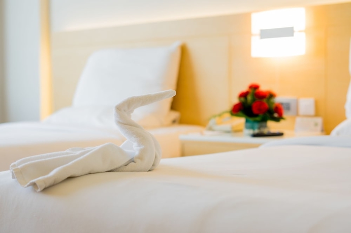 Imagen de la habitación del Hotel Gemini Continental Lucknow. Foto 11