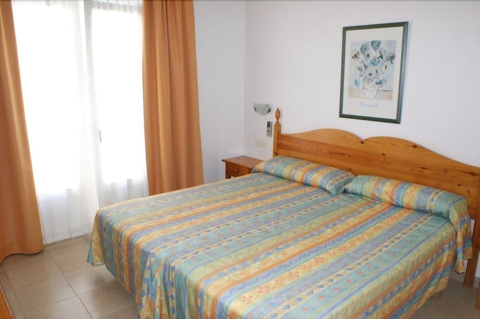 Imagen de la habitación del Hotel Geminis. Foto 8