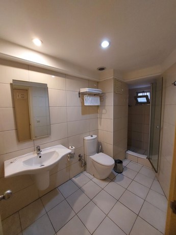 Imagen de la habitación del Hotel Gemlik Pasa. Foto 17