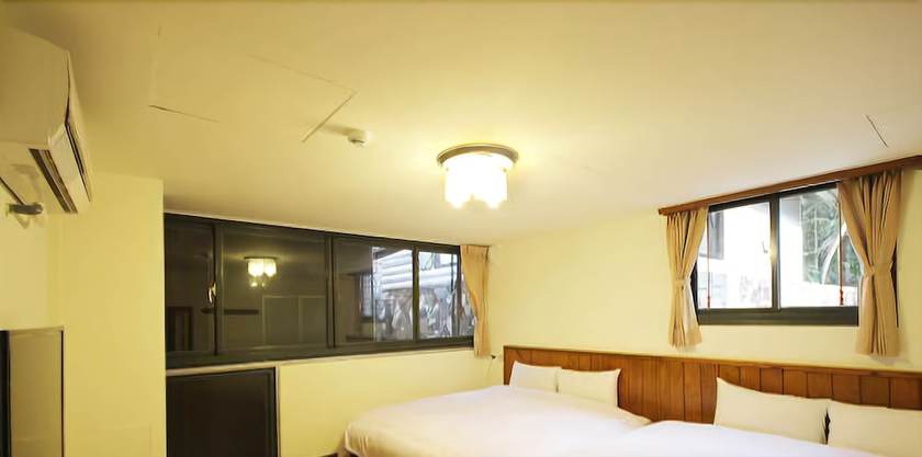 Imagen de la habitación del Hotel Gemlu. Foto 12