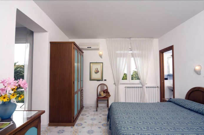 Imagen de la habitación del Hotel Gemma, Bagni. Foto 7