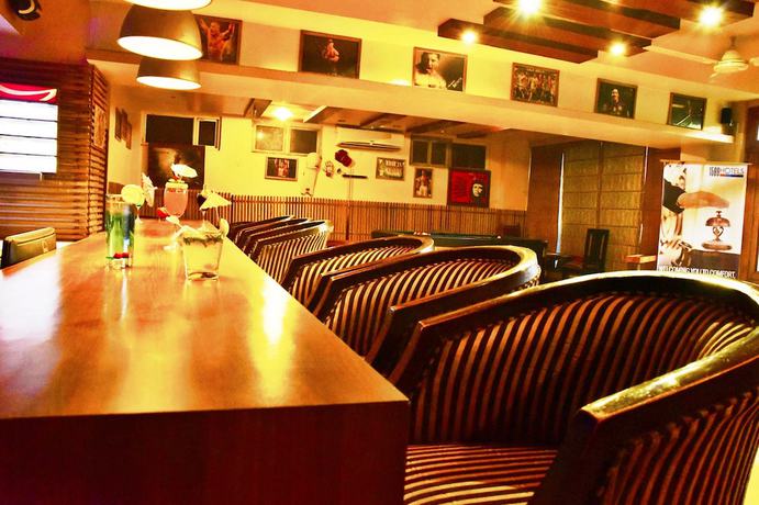 Imagen del bar/restaurante del Hotel GenX Aravali by 1589s. Foto 2