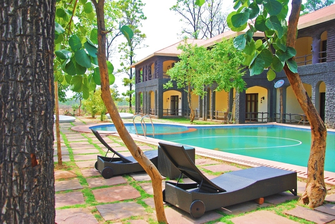 Imagen de la piscina del Hotel GenX Kanha By 1589. Foto 19
