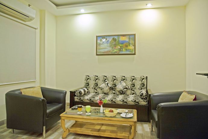 Imagen de la habitación del Hotel GenX Plaza Mughalsarai. Foto 10