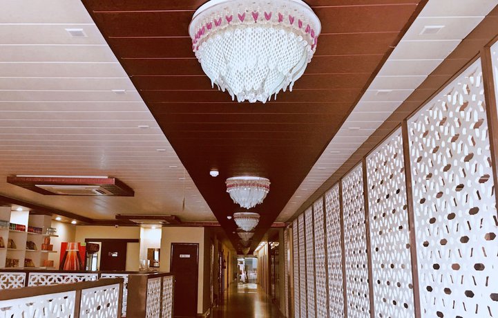 Imagen de los interiores del Hotel GenX Plaza Mughalsarai. Foto 20